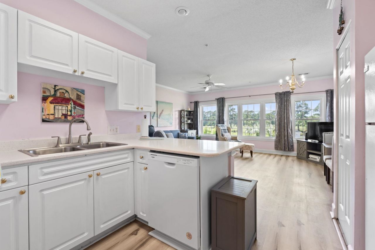 4827 Orchid Way Photo 7