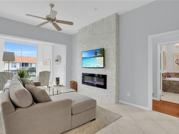 916 EGRETS RUN, Unit 201, NAPLES, FL 34108