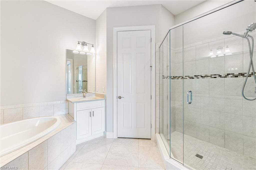 12058 Covent Garden Ct, Unit 1203, Naples, FL 34120 Photo