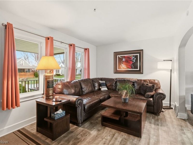 4918 Yorkshire Avenue, Parma, OH 44134 Photo 13