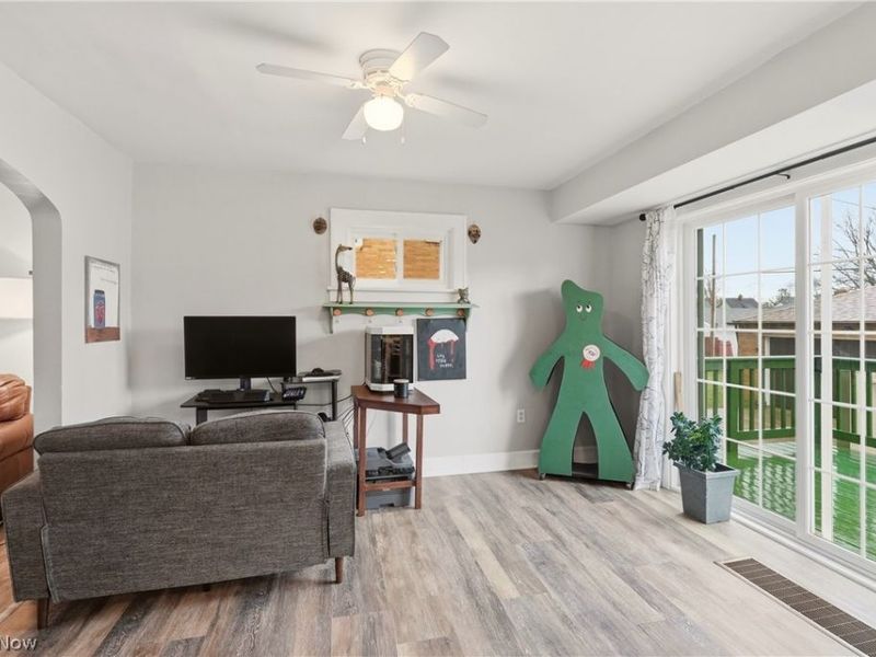 4918 Yorkshire Avenue, Parma, OH 44134 Photo 17