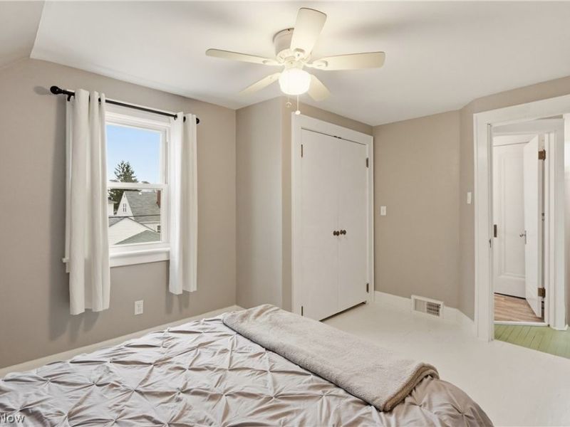 4918 Yorkshire Avenue, Parma, OH 44134 Photo 32