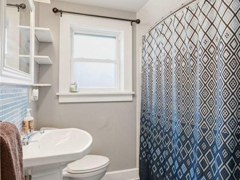 4918 Yorkshire Avenue, Parma, OH 44134 Photo 34