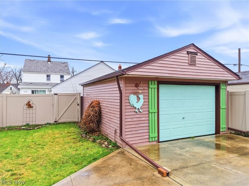 4918 Yorkshire Avenue, Parma, OH 44134 Photo 8