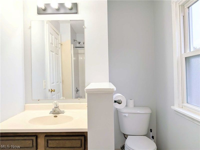 117 N Market Street , Waynesburg, OH 44688 Photo 14