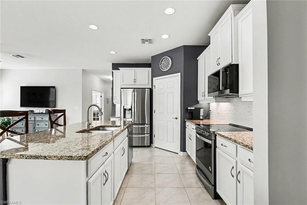 15154 Yellow Wood Dr , Alva, FL 33920 Photo