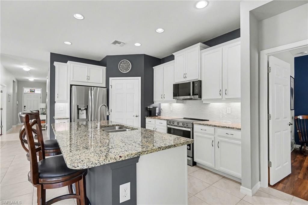 15154 Yellow Wood Dr , Alva, FL 33920 Photo