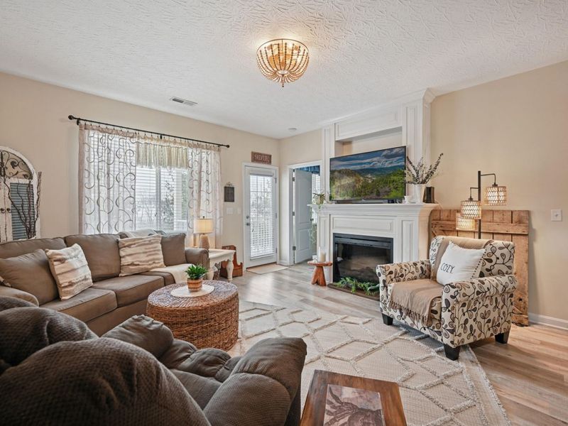 8099 Over Par Court, Burlington, KY 41005 Photo 3