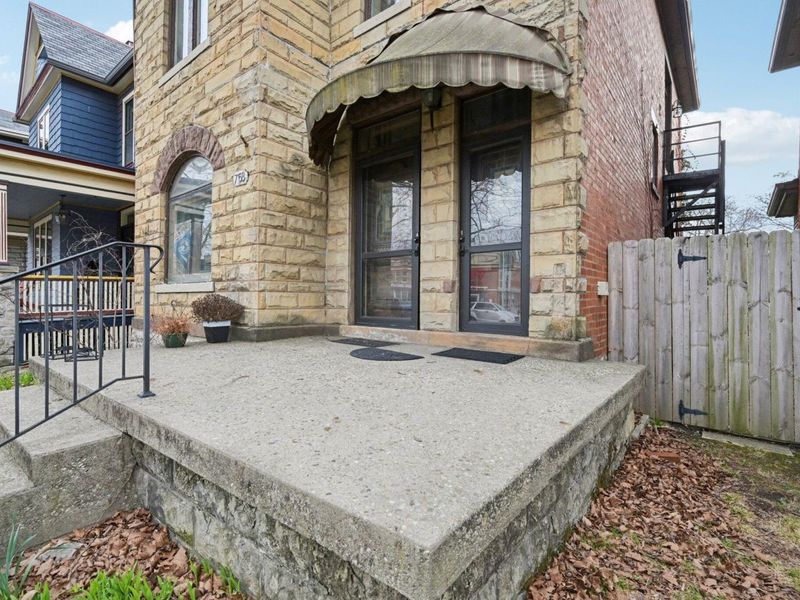 758 Neil Avenue, Unit A&B, Columbus, OH 43215 Photo 33