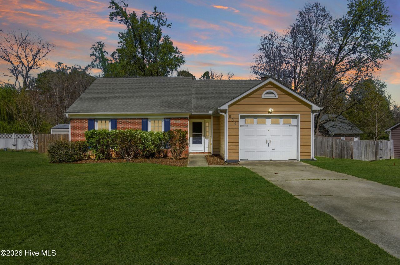 534 Shadowridge Road, Jacksonville, NC 28546 Main Photo