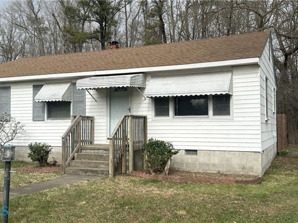 205 Airport Road , Mattaponi, VA 23110