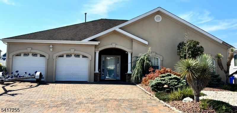 305 Aldo Dr, Toms Rivership, NJ 08753 Main Photo