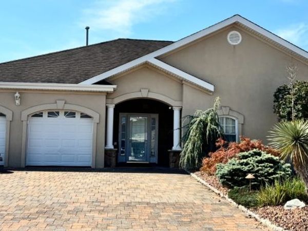 305 Aldo Dr, Toms Rivership, NJ 08753