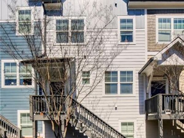 3793 Oxford Circle , Atlanta, GA 30340