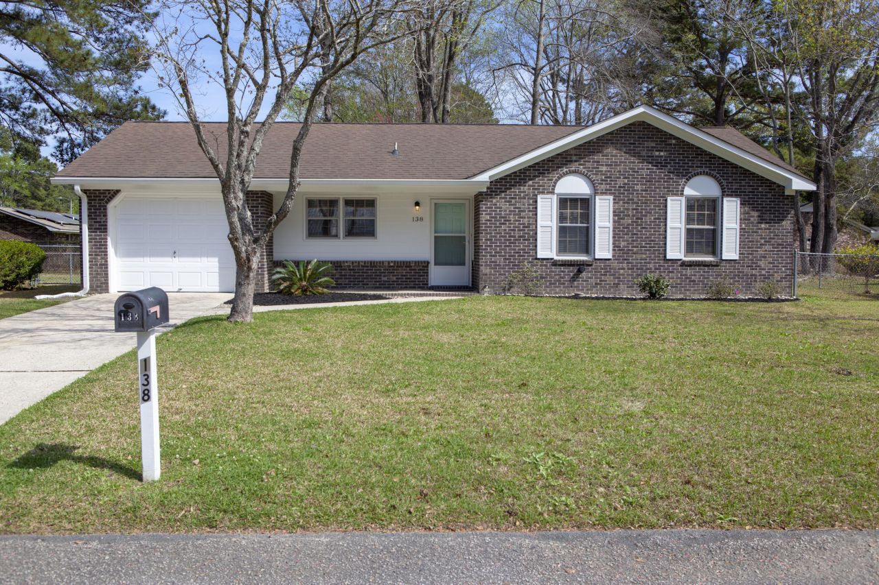 138 Pawley Drive Photo 1