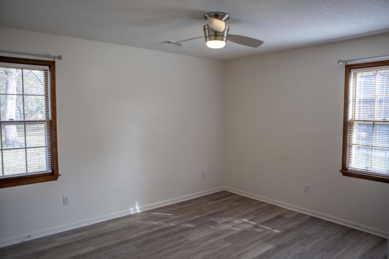 138 Pawley Drive Photo 12