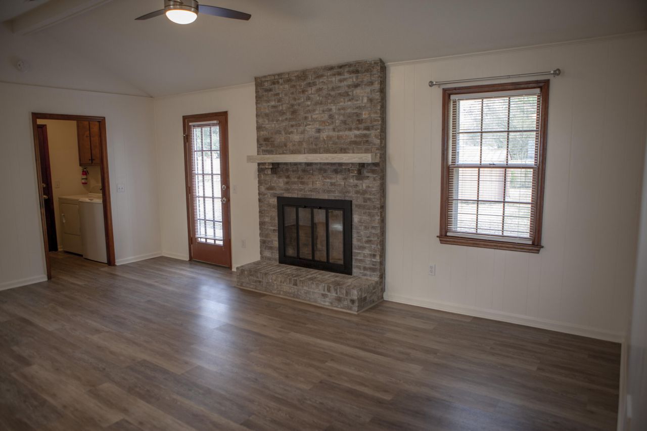 138 Pawley Drive Photo 6