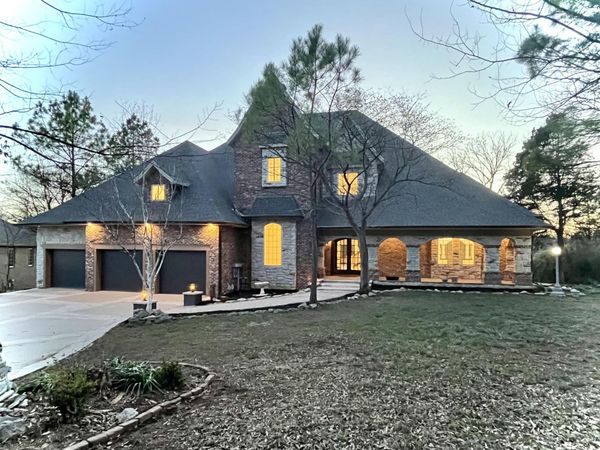 2665 W Blakey Street, Springfield, MO 65810