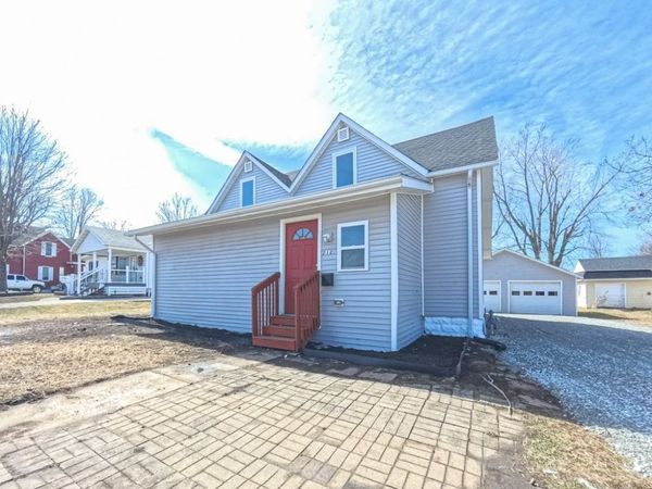 212 N Main Street, Madrid, IA 50156