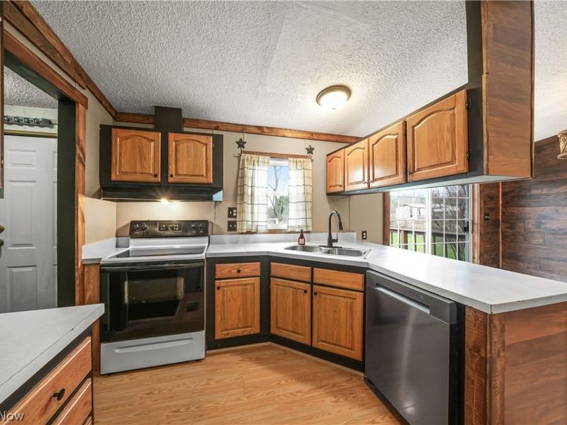 8698 Pierce Road, Garrettsville, OH 44231 Photo 12