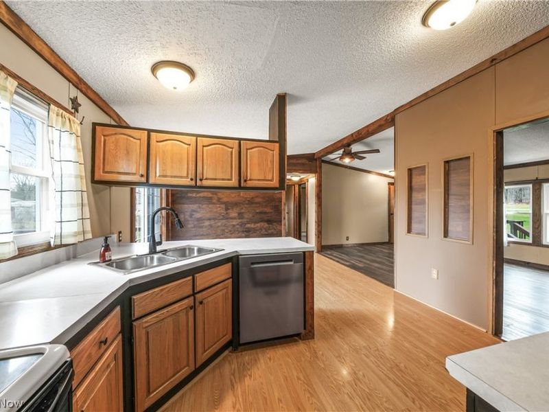 8698 Pierce Road, Garrettsville, OH 44231 Photo 13