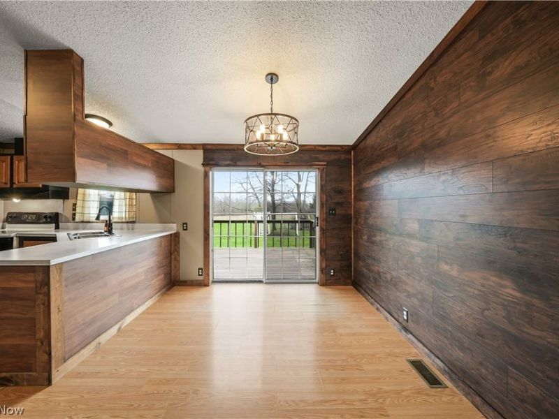 8698 Pierce Road, Garrettsville, OH 44231 Photo 9