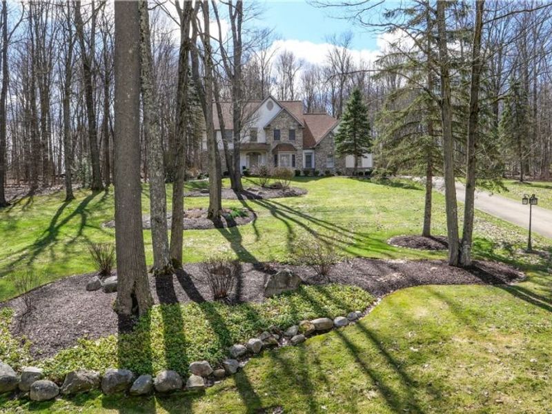 11779 Derbyshire Lane, Chagrin Falls, OH 44023 Photo 48