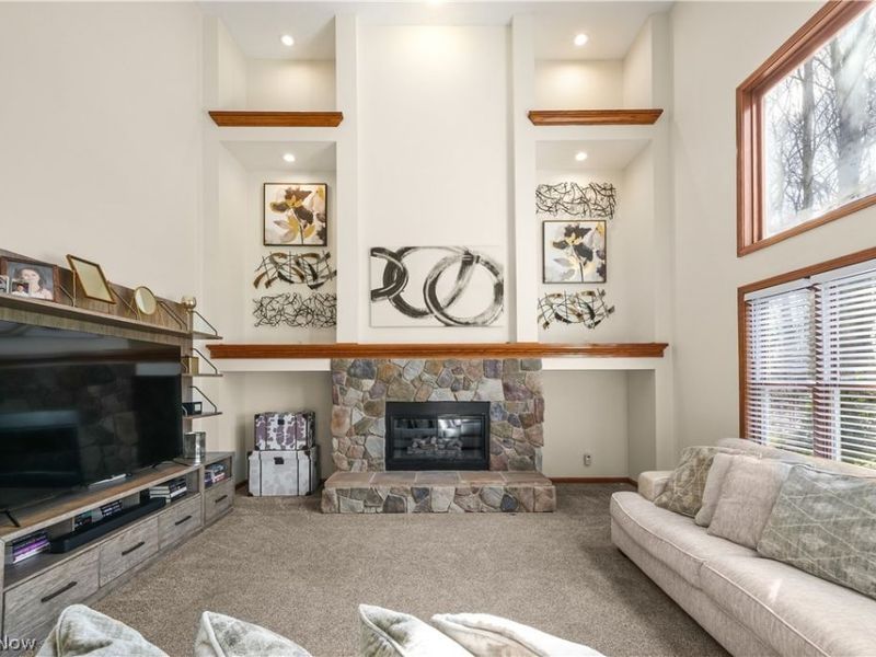 11779 Derbyshire Lane, Chagrin Falls, OH 44023 Photo 7