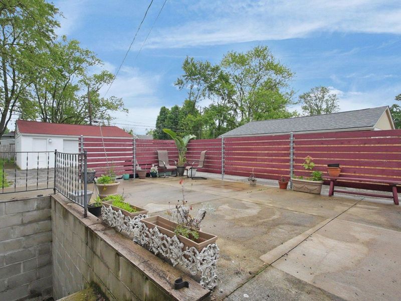 1936 Case Road, Columbus, OH 43224 Photo 24