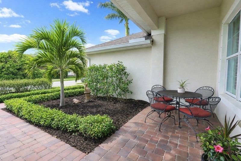 570 Gossamer Wing Way, Sebastian, FL 32958 Photo