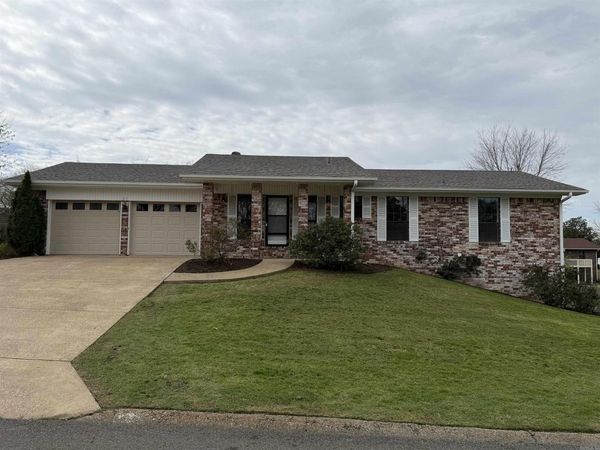 123 Santa Fe Street, Hot Springs, AR 71913