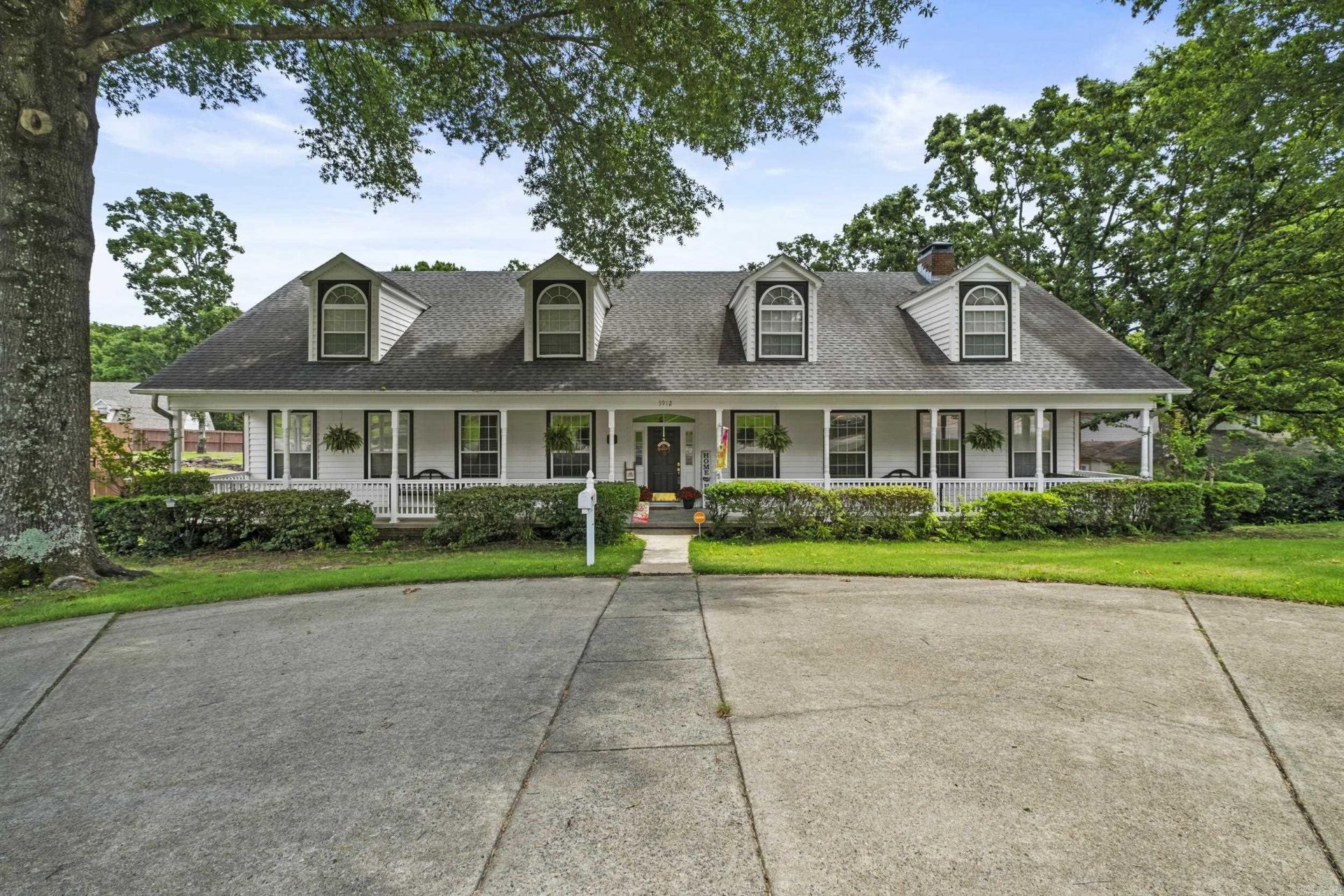 5912 North Hills Blvd North Little Rock, AR 72116