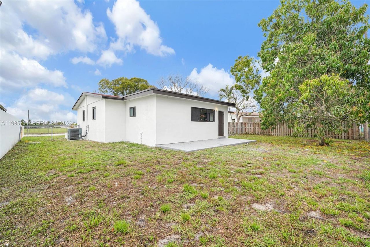 17535 NW 49th Ct , Opa Locka, FL 33055 Photo