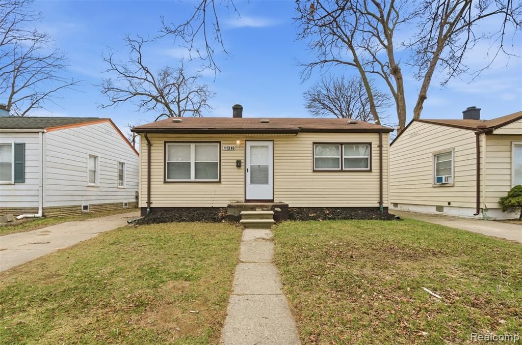 11310 Chalmers Avenue, Warren, MI 48089 Main Photo