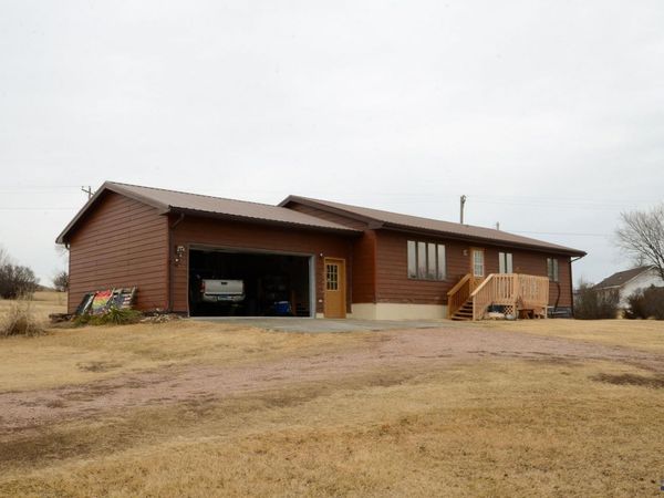 214 N CEDAR, Vivian, SD 57576