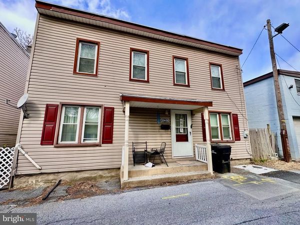 329 E SCULL STREET, LEBANON, PA 17046