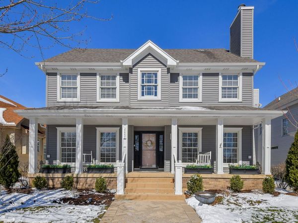 39W232 Armstrong Lane , Geneva, IL 60134