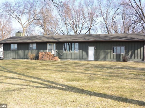 1235 1st Street E, Glencoe, MN 55336