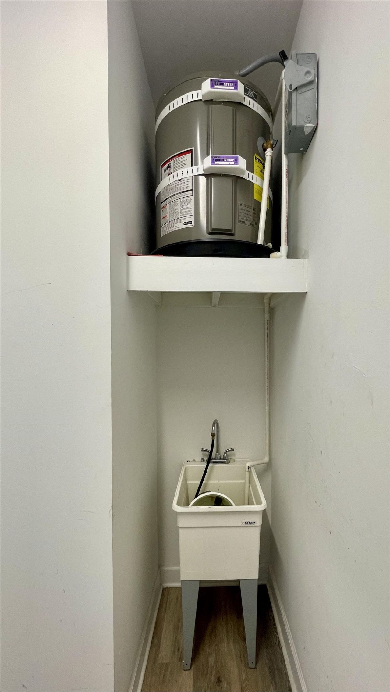 9881 Ocean Highway  Photo 15