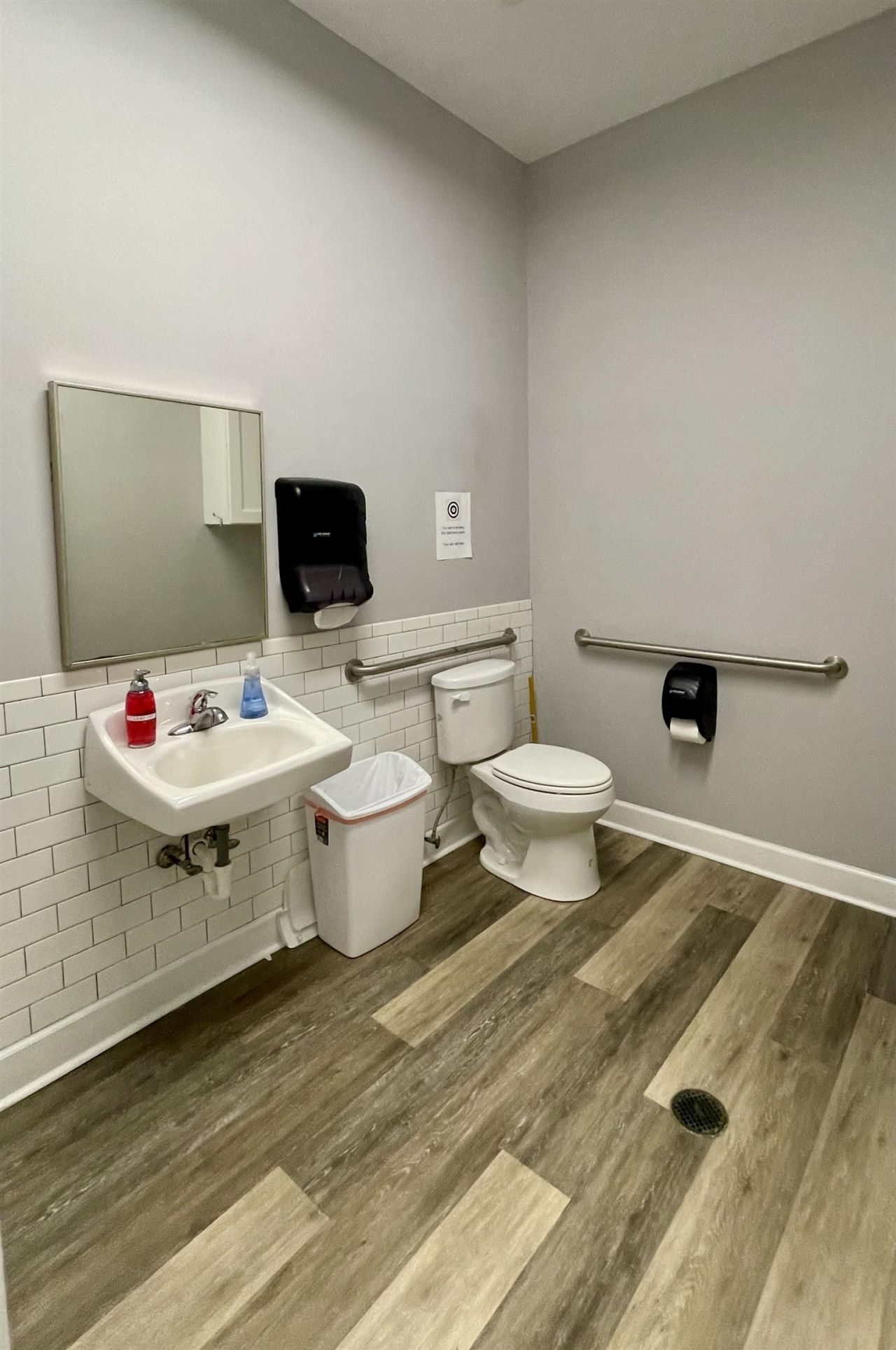 9881 Ocean Highway  Photo 8