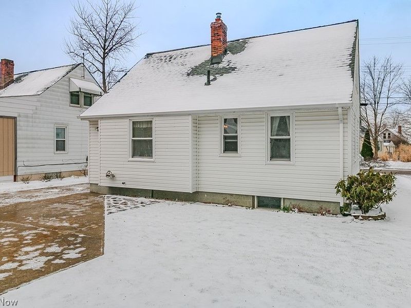 669 Belmont Drive , Painesville, OH 44077 Photo 6