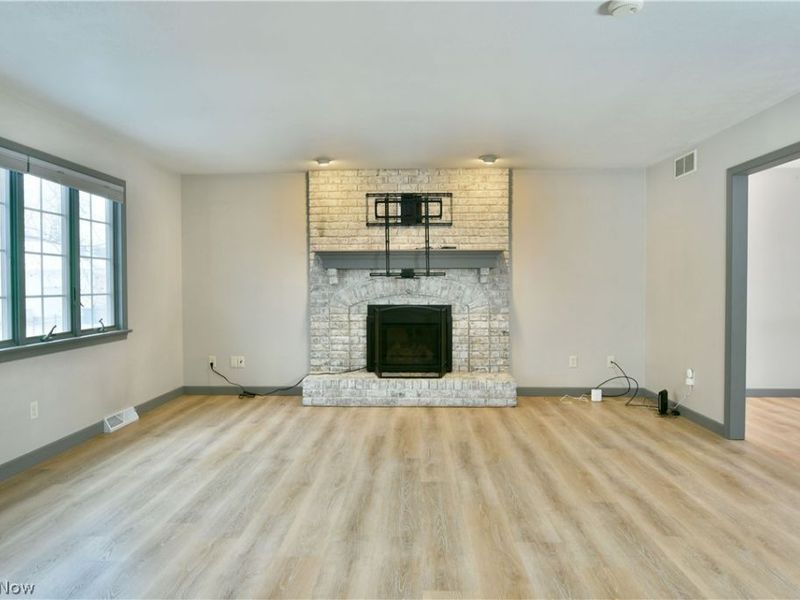 2796 Timberline Drive , Cortland, OH 44410 Photo 10