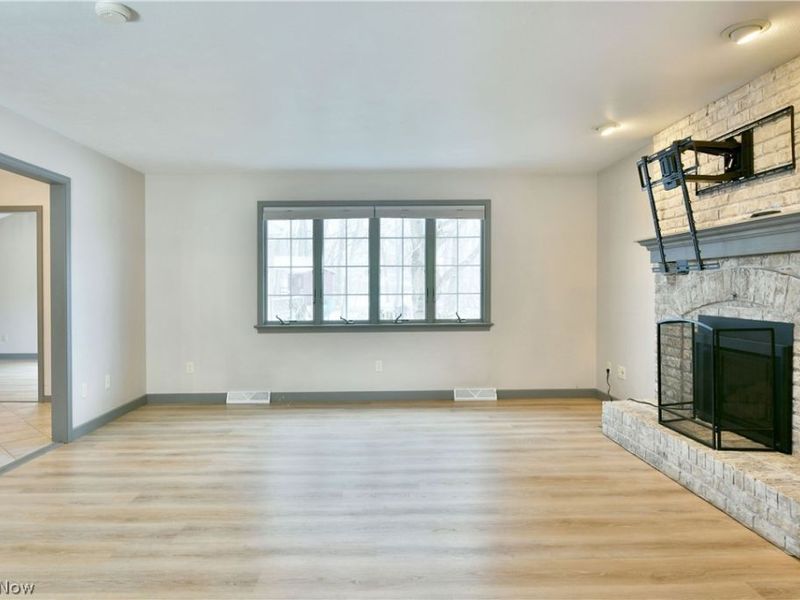 2796 Timberline Drive , Cortland, OH 44410 Photo 11