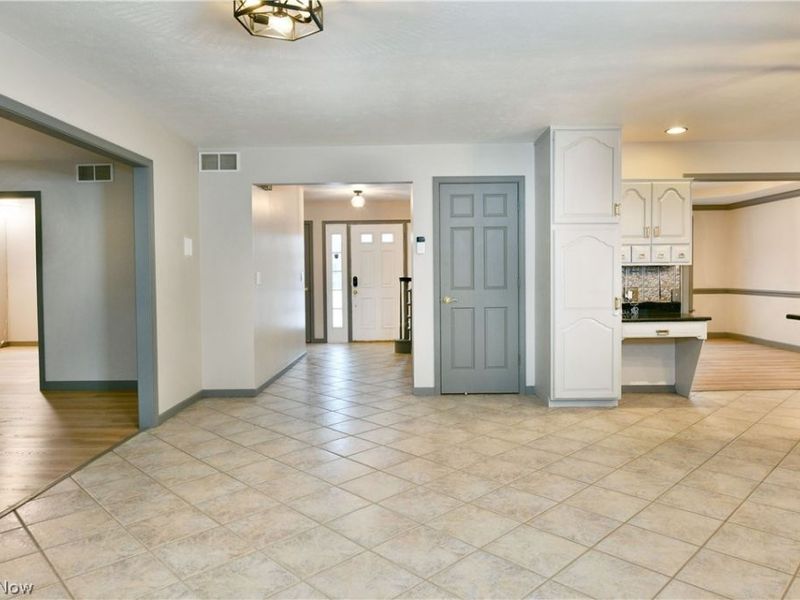 2796 Timberline Drive , Cortland, OH 44410 Photo 16