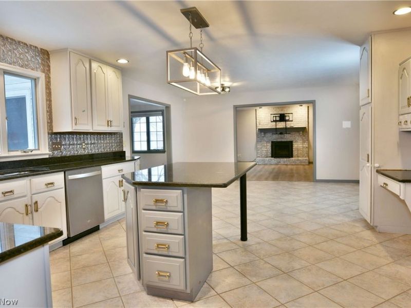 2796 Timberline Drive , Cortland, OH 44410 Photo 17