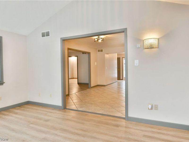 2796 Timberline Drive , Cortland, OH 44410 Photo 19