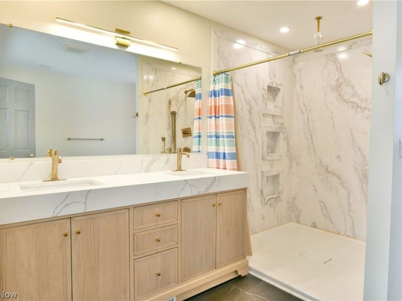 2796 Timberline Drive , Cortland, OH 44410 Photo 29