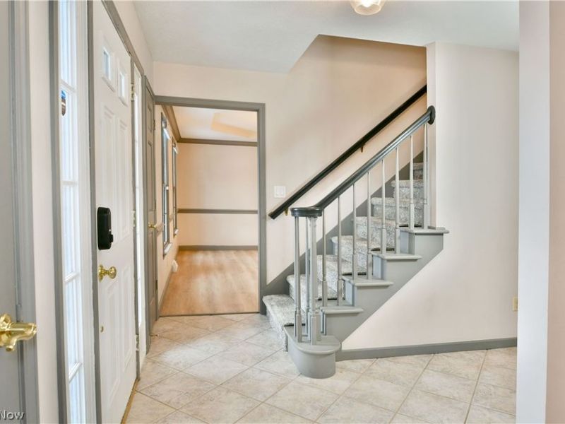 2796 Timberline Drive , Cortland, OH 44410 Photo 3