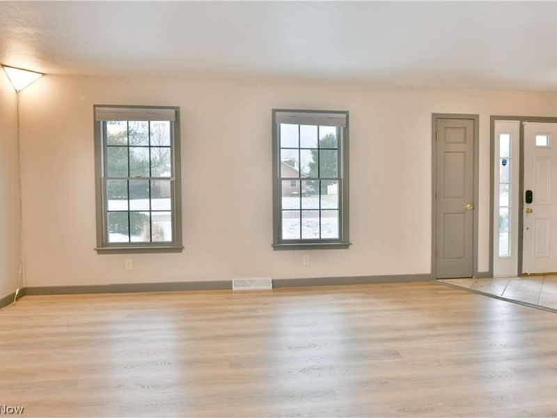 2796 Timberline Drive , Cortland, OH 44410 Photo 6