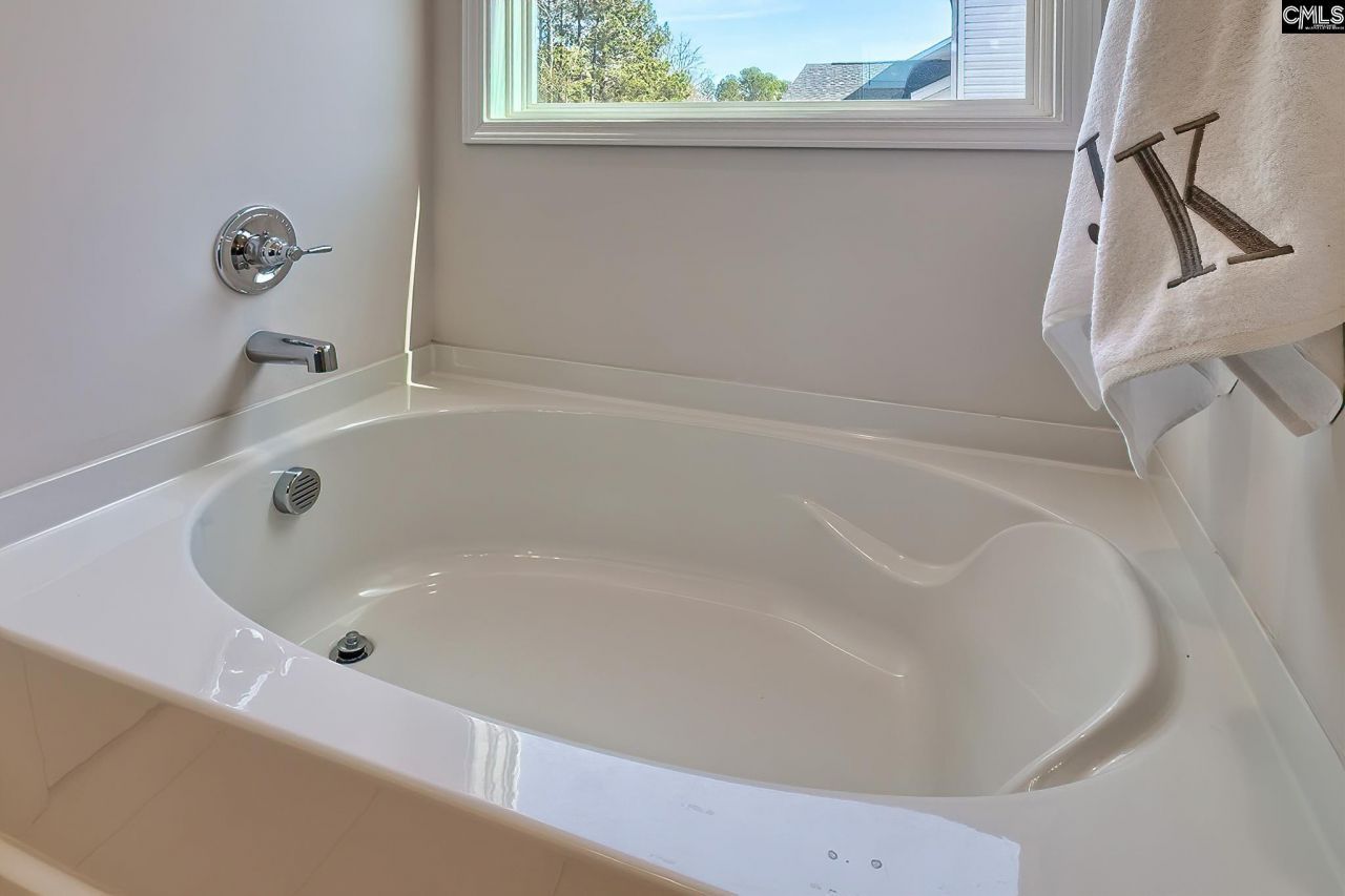 150 Summer Orchard Drive Photo 24